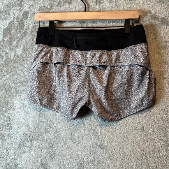 Lululemon Speed Short (2.5") Fractal Alpine White Black Size 4 - Picture 2 of 4